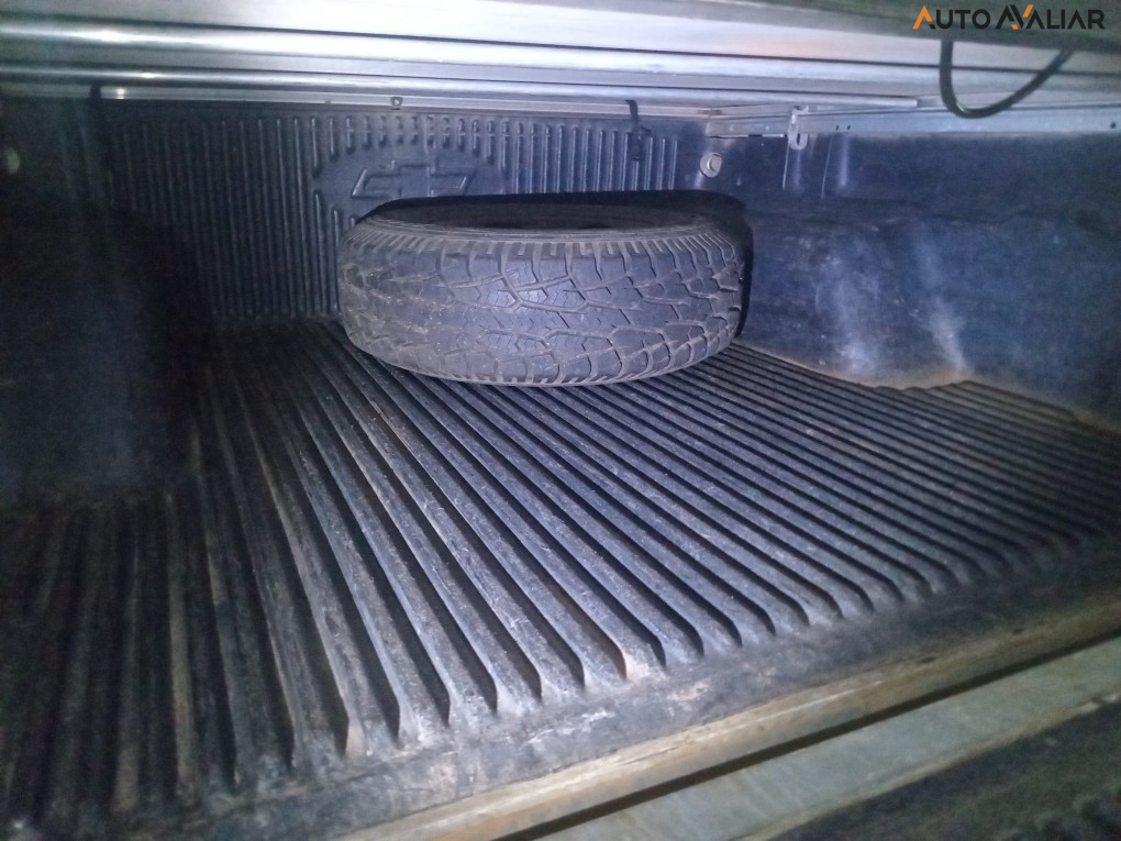 CHEVROLET S10 2.4 MPFI EXECUTIVE 4X2 CD 8V FLEX 4P MANUAL