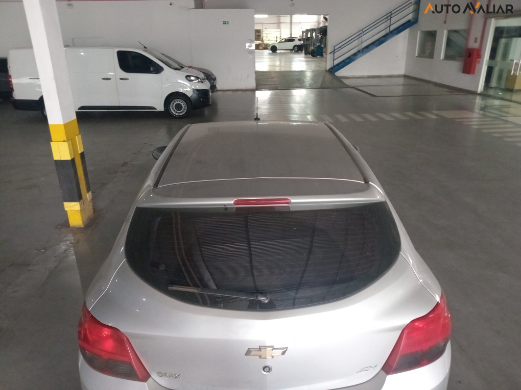 CHEVROLET ONIX 1.0 MPFI JOY 8V FLEX 4P MANUAL