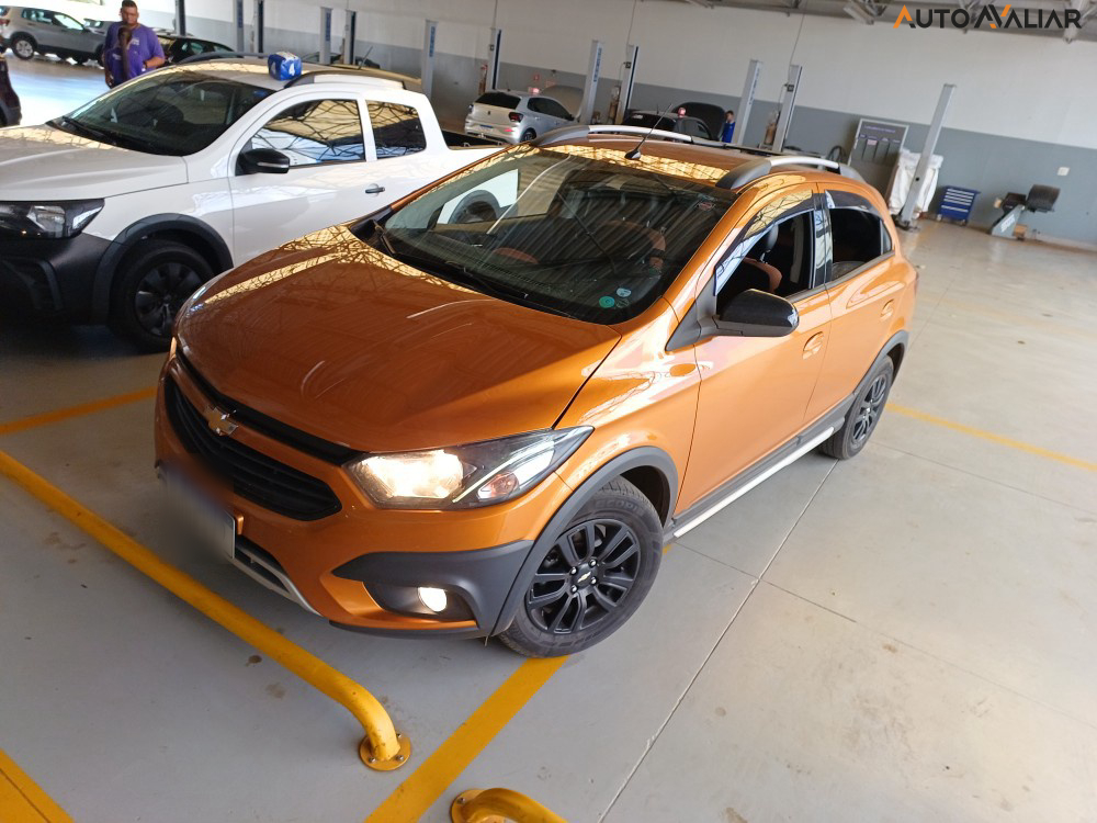 CHEVROLET ONIX 1.4 MPFI ACTIV 8V FLEX 4P AUTOMATICO