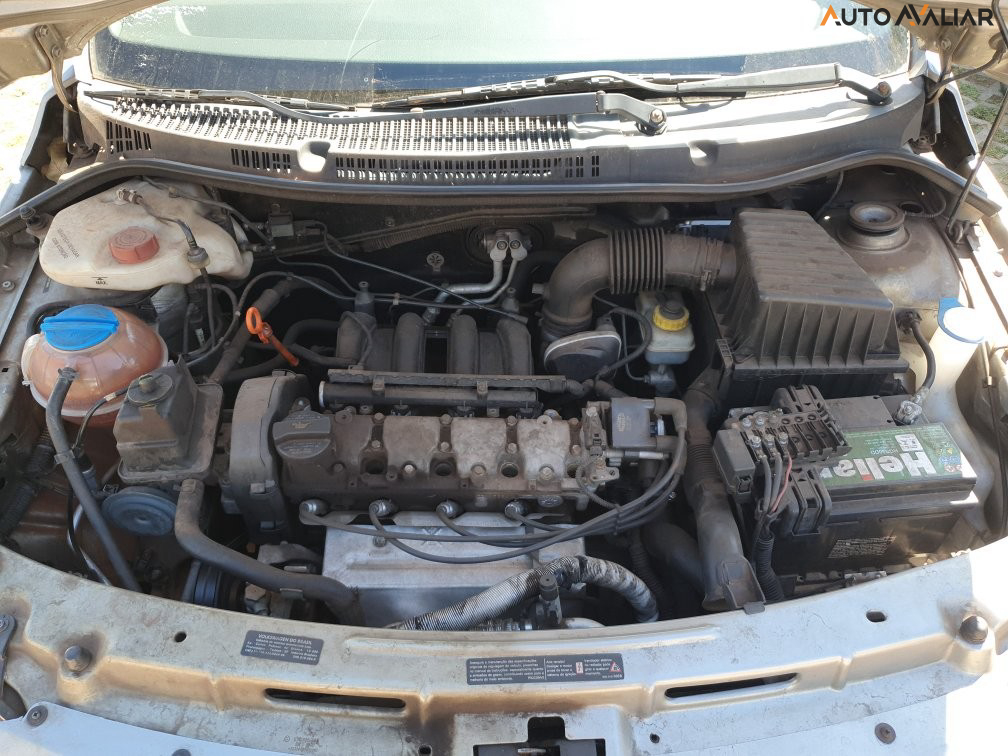 VOLKSWAGEN VOYAGE 1.6 MI COMFORTLINE 8V FLEX 4P MANUAL