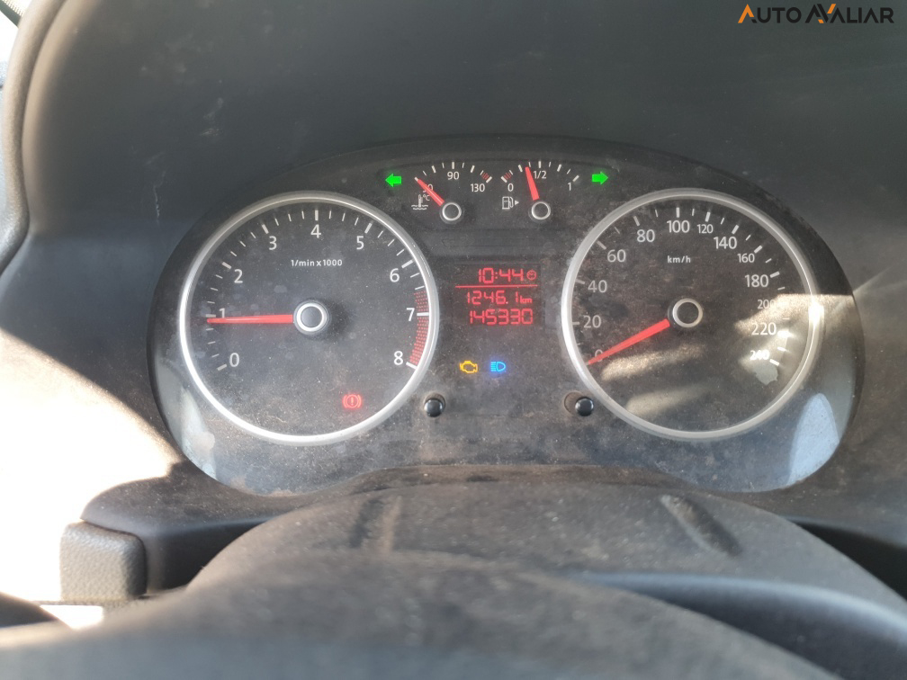 VOLKSWAGEN VOYAGE 1.6 MI COMFORTLINE 8V FLEX 4P MANUAL