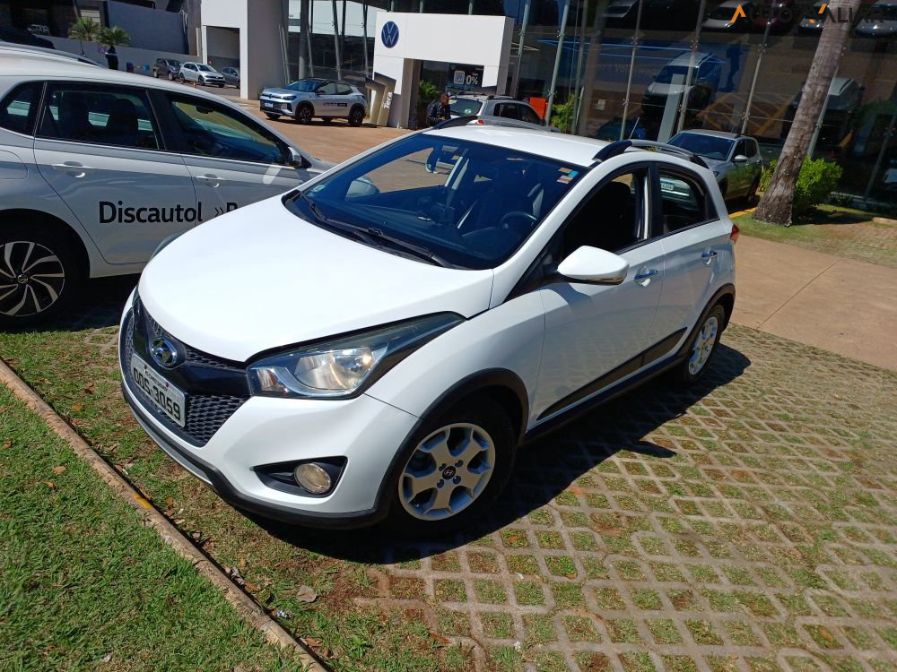 HYUNDAI HB20X 1.6 16V PREMIUM FLEX 4P AUTOMATICO