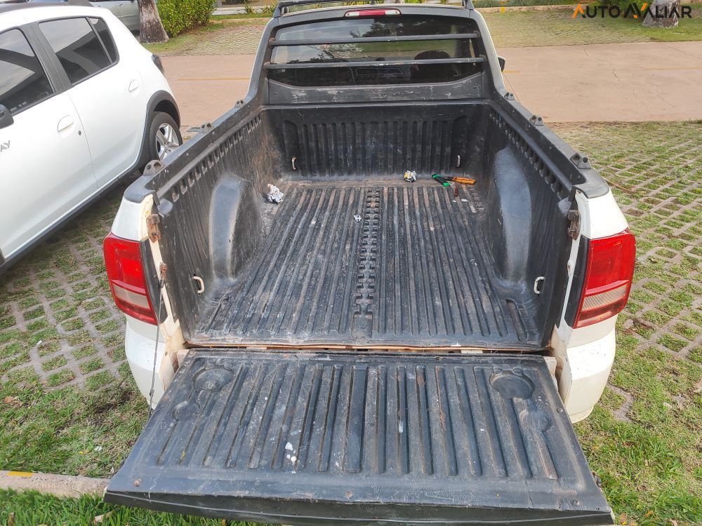 VOLKSWAGEN SAVEIRO 1.6 ROBUST CS 8V FLEX 2P MANUAL
