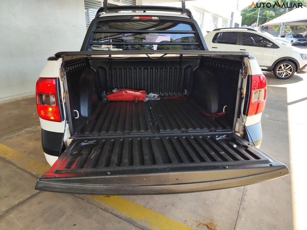 VOLKSWAGEN SAVEIRO 1.6 MI HIGHLINE CD 8V FLEX 2P MANUAL