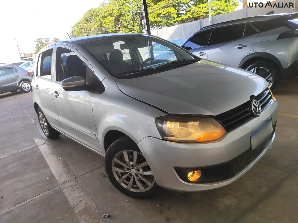 VOLKSWAGEN FOX 1.6 MI 8V FLEX 4P MANUAL