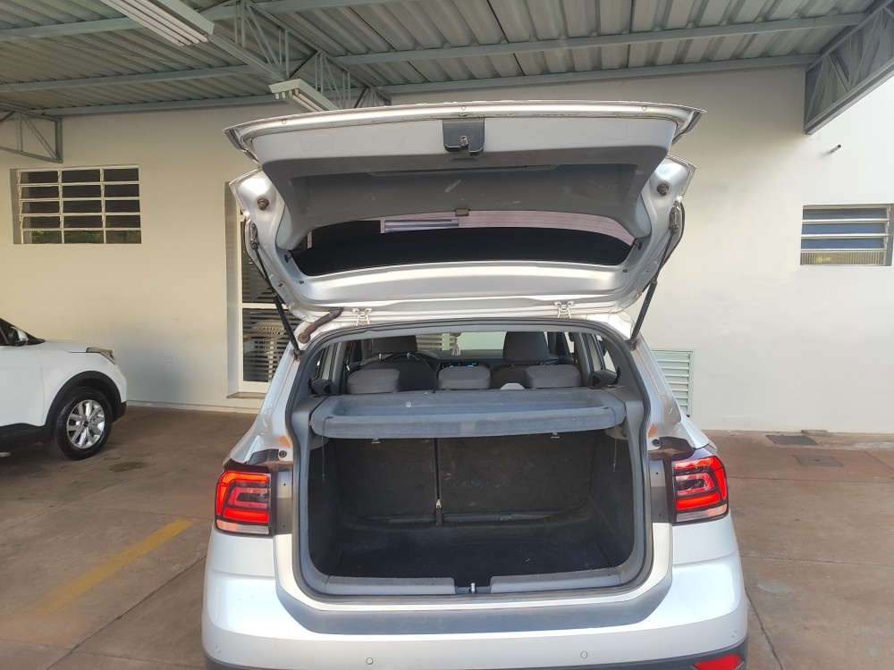 VOLKSWAGEN T-CROSS 1.0 200 TSI TOTAL FLEX AUTOMÁTICO