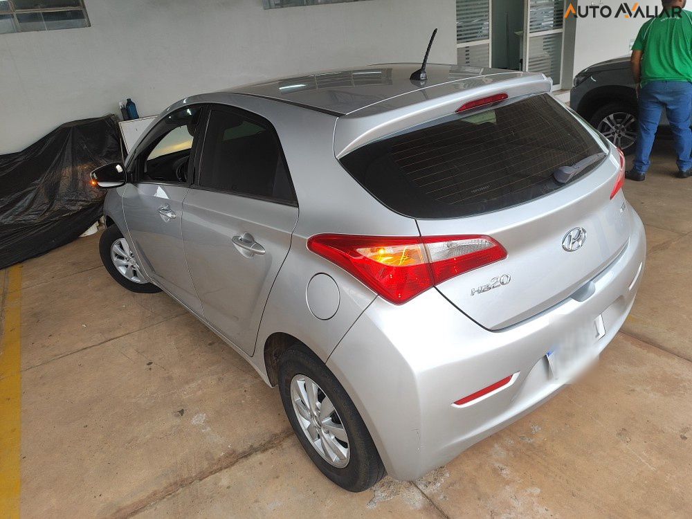 HYUNDAI HB20 1.0 COMFORT 12V FLEX 4P MANUAL