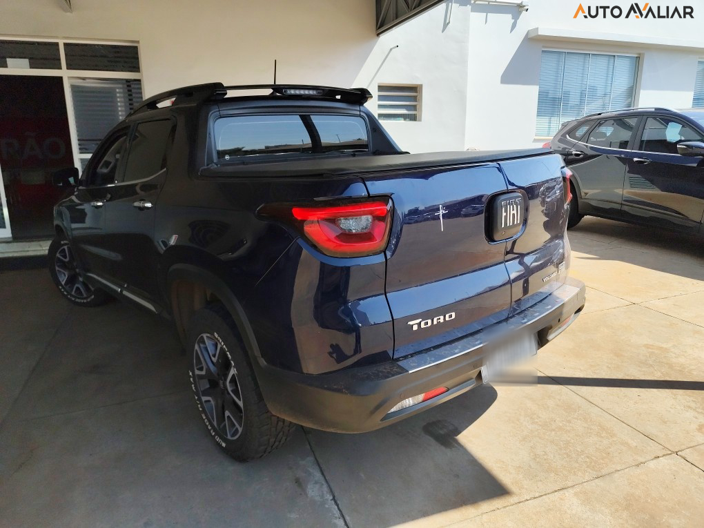 FIAT TORO 2.0 16V TURBO DIESEL VOLCANO 4WD AT9