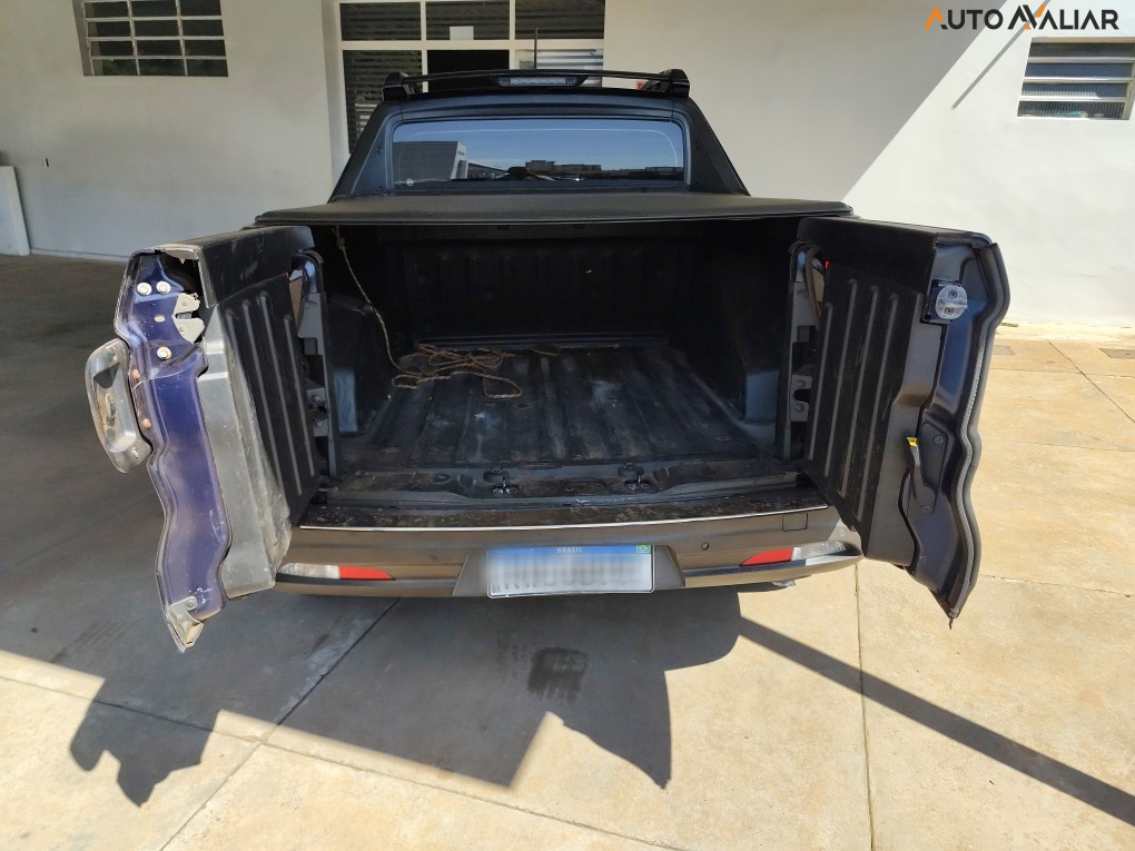 FIAT TORO 2.0 16V TURBO DIESEL VOLCANO 4WD AT9