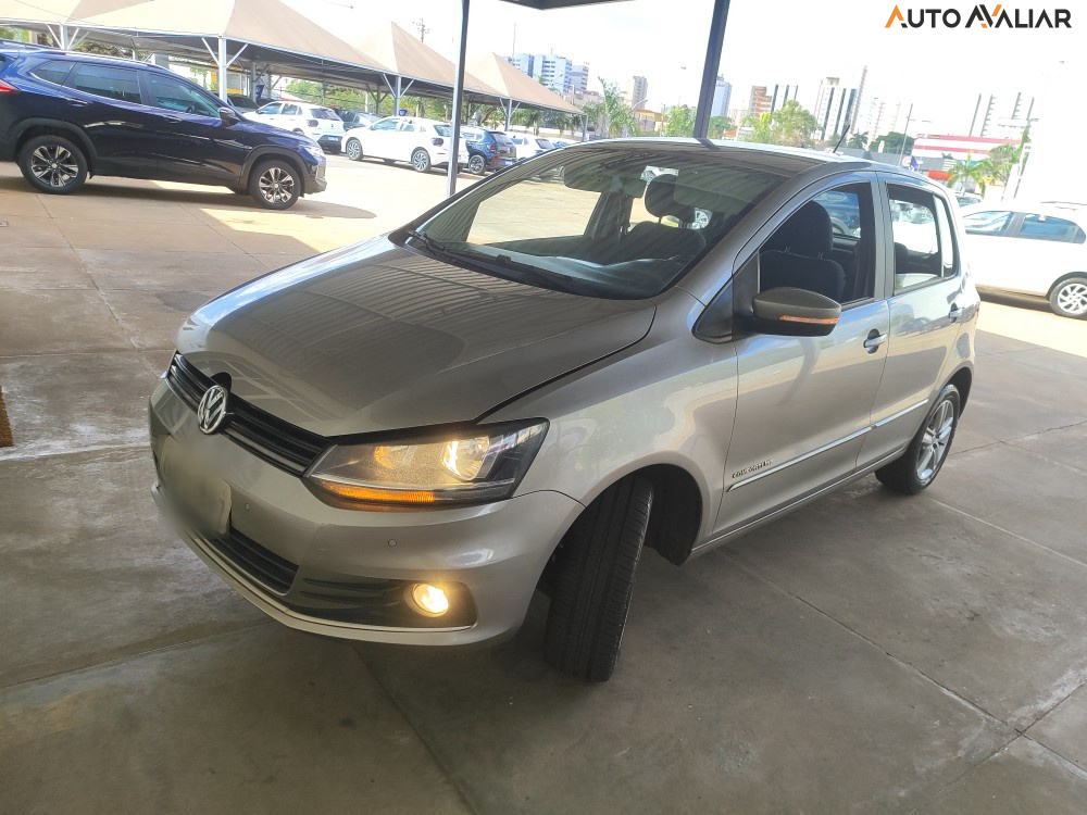 VOLKSWAGEN FOX 1.0 MPI COMFORTLINE 12V FLEX 4P MANUAL
