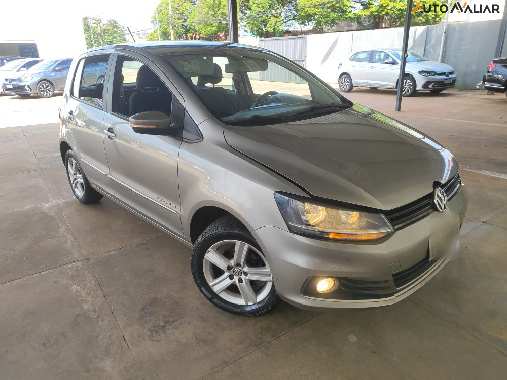VOLKSWAGEN FOX 1.0 MPI COMFORTLINE 12V FLEX 4P MANUAL