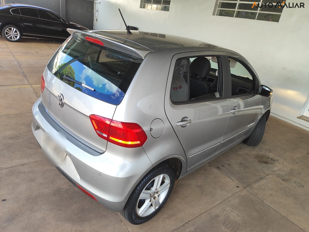 VOLKSWAGEN FOX 1.0 MPI COMFORTLINE 12V FLEX 4P MANUAL