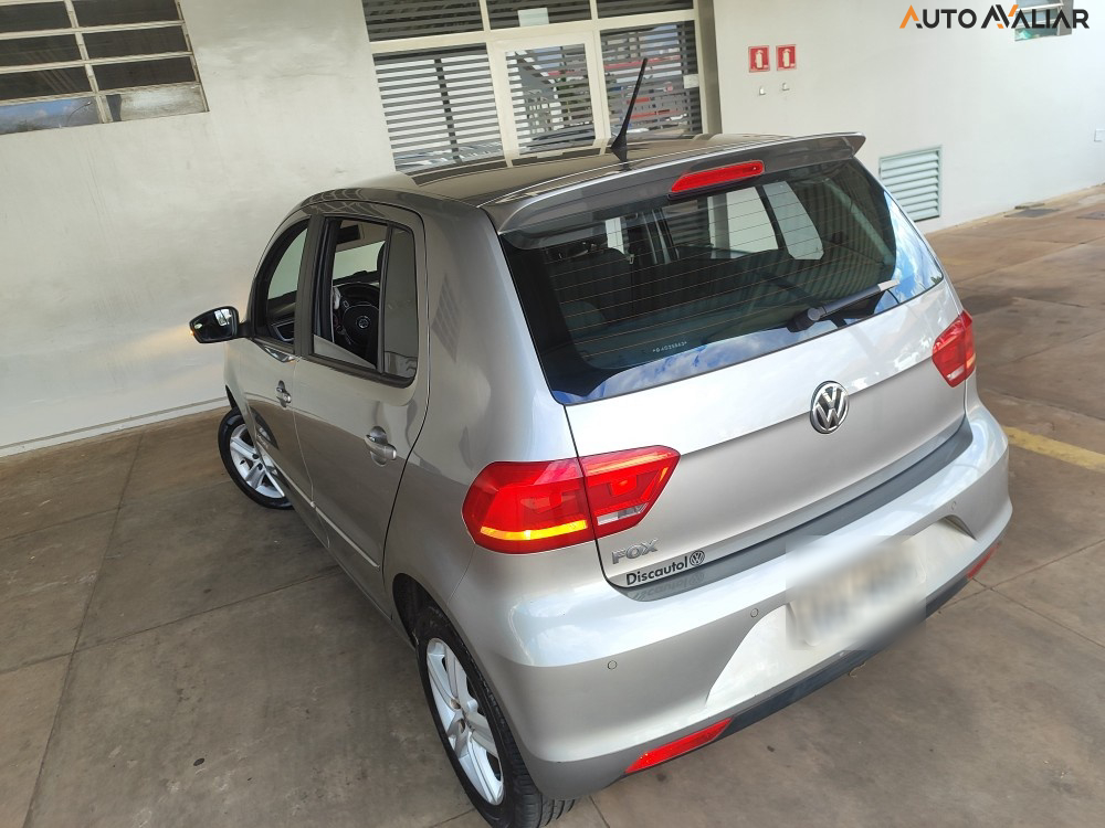 VOLKSWAGEN FOX 1.0 MPI COMFORTLINE 12V FLEX 4P MANUAL