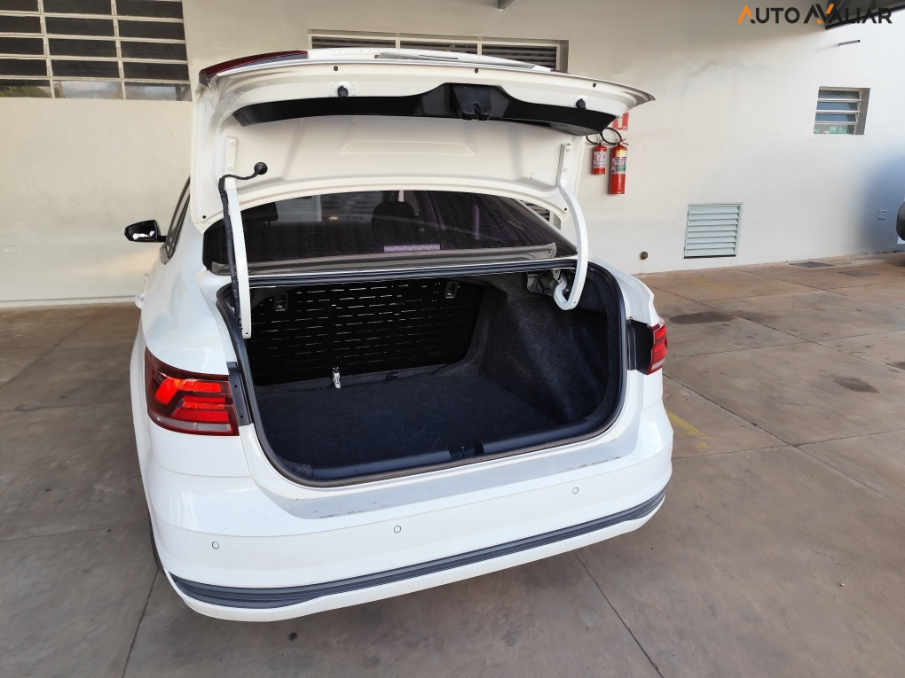 VOLKSWAGEN VIRTUS 1.6 MSI TOTAL FLEX MANUAL