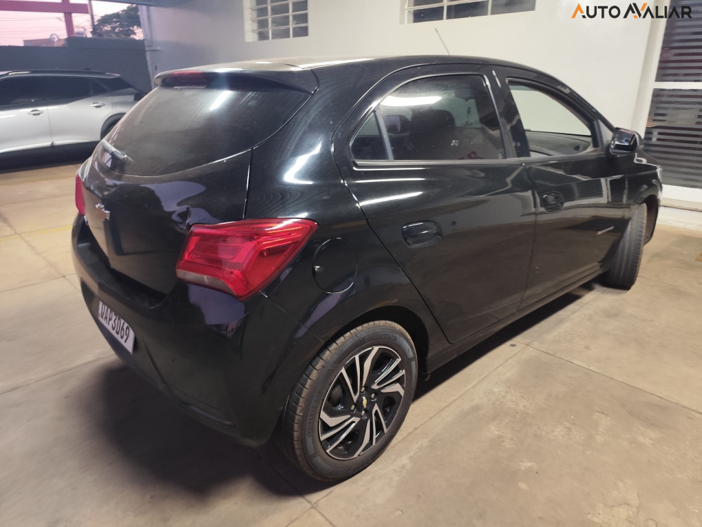 CHEVROLET ONIX 1.4 MPFI ADVANTAGE 8V FLEX 4P AUTOMATICO