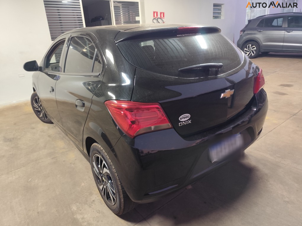 CHEVROLET ONIX 1.4 MPFI ADVANTAGE 8V FLEX 4P AUTOMATICO