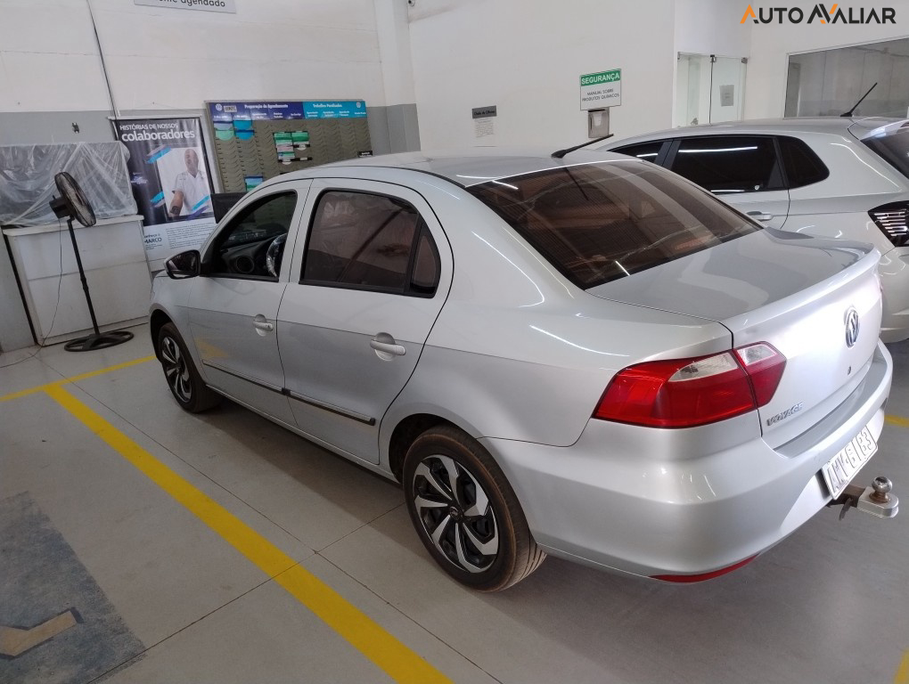 VOLKSWAGEN VOYAGE 1.6 MI CITY 8V FLEX 4P MANUAL