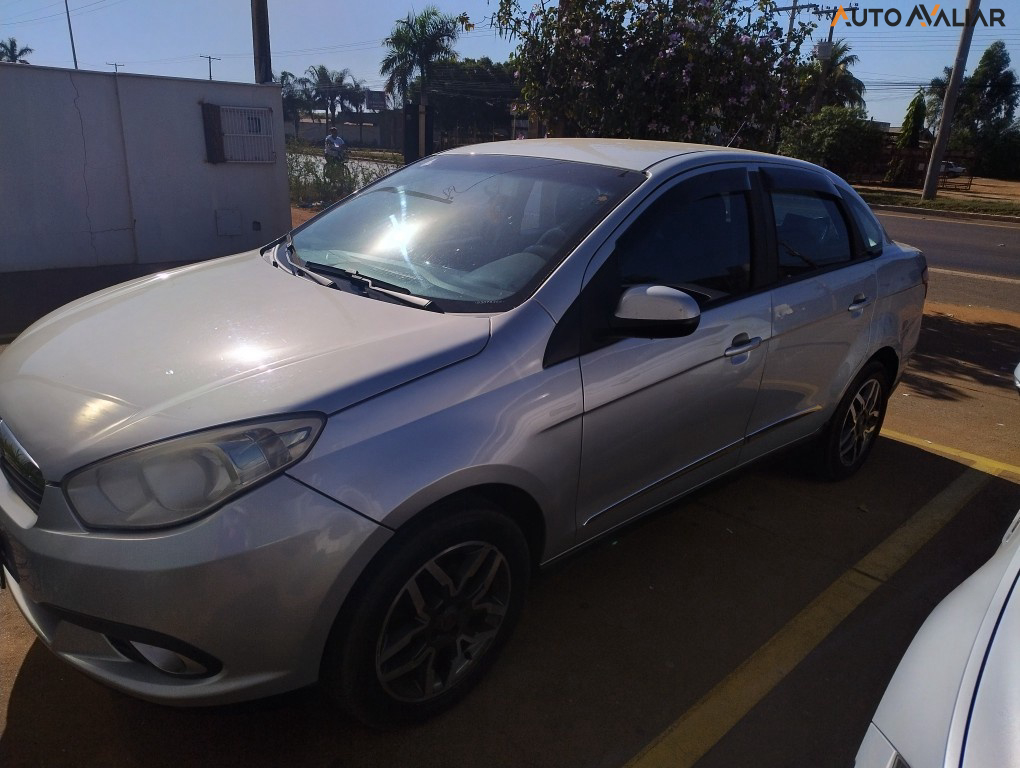 FIAT GRAND SIENA 1.6 MPI ESSENCE 16V FLEX 4P MANUAL