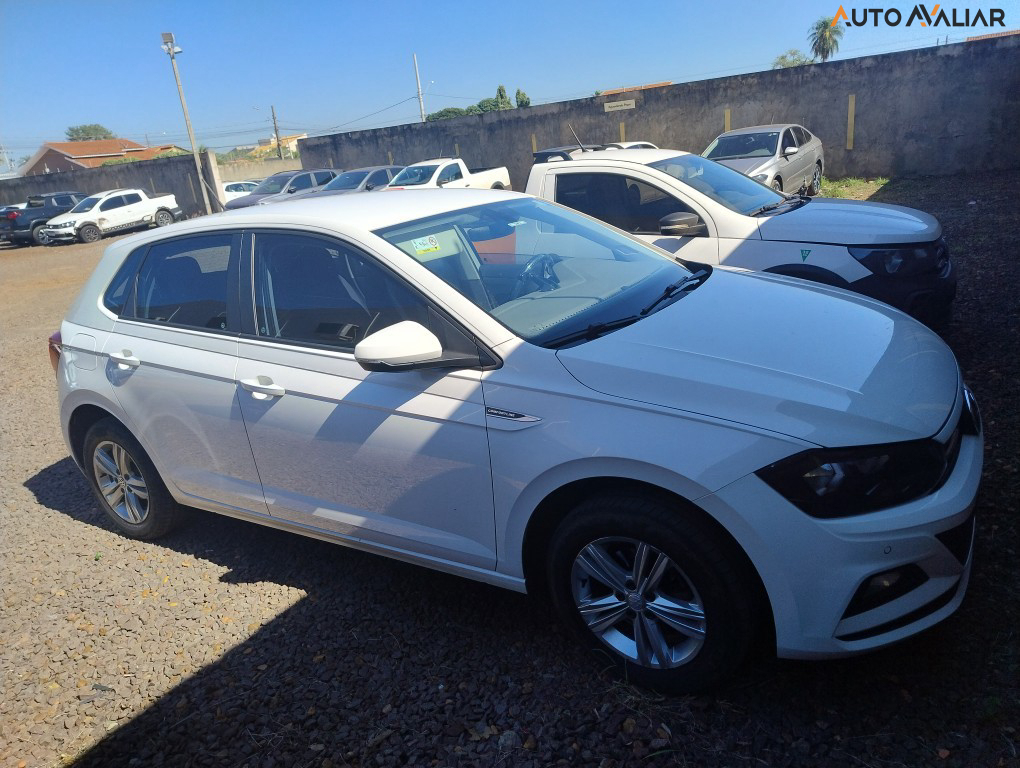 VOLKSWAGEN POLO 1.0 200 TSI COMFORTLINE AUTOMATICO