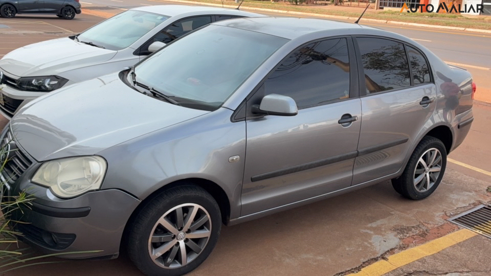 VOLKSWAGEN POLO SEDAN 1.6 MI 8V TOTAL FLEX 4P MANUAL