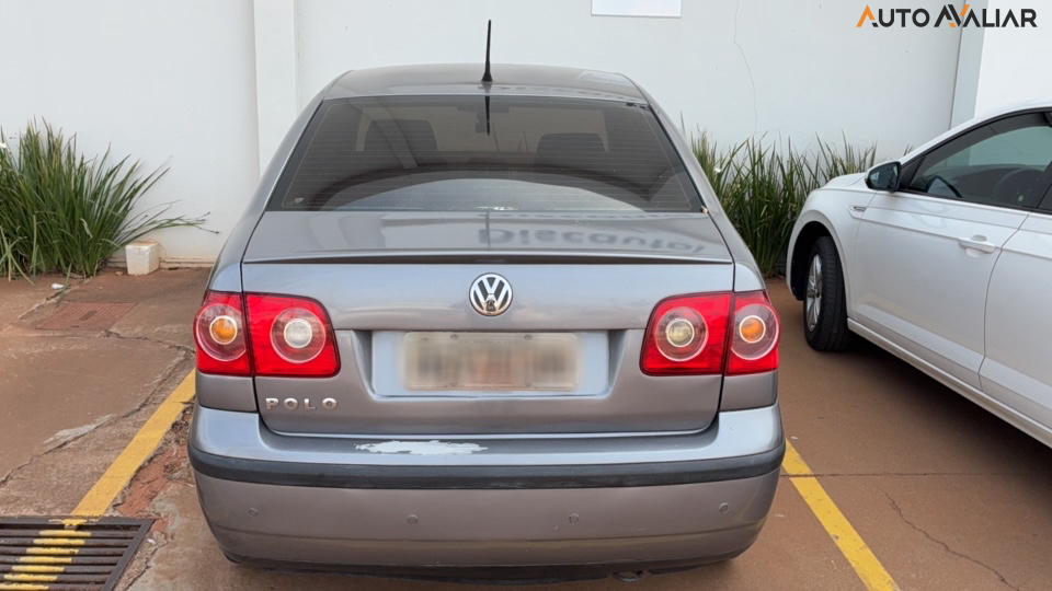 VOLKSWAGEN POLO SEDAN 1.6 MI 8V TOTAL FLEX 4P MANUAL