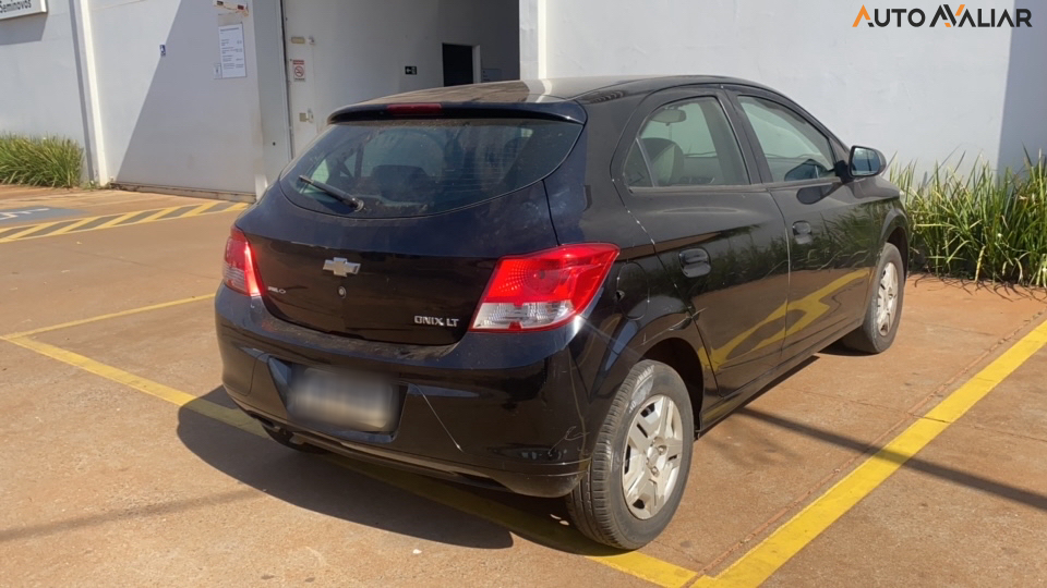 CHEVROLET ONIX 1.0 MPFI LT 8V FLEX 4P MANUAL