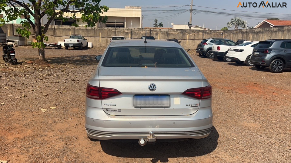 VOLKSWAGEN VIRTUS 1.0 200 TSI COMFORTLINE AUTOMÁTICO