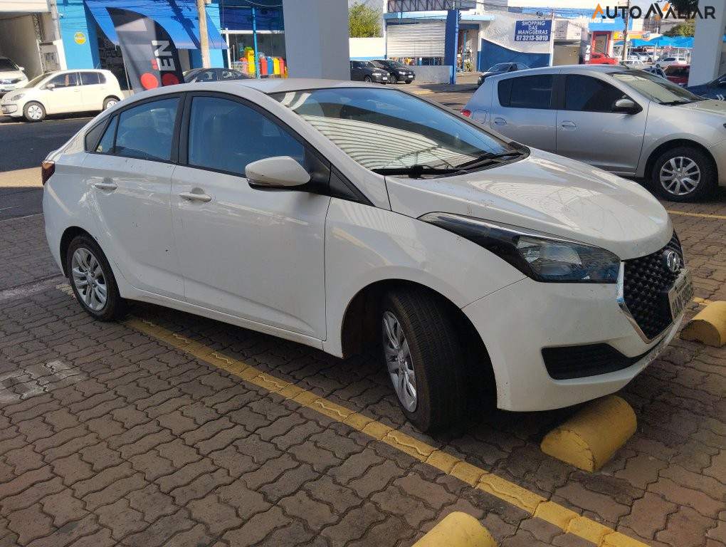 HYUNDAI HB20S 1.0 COMFORT PLUS 12V FLEX 4P MANUAL