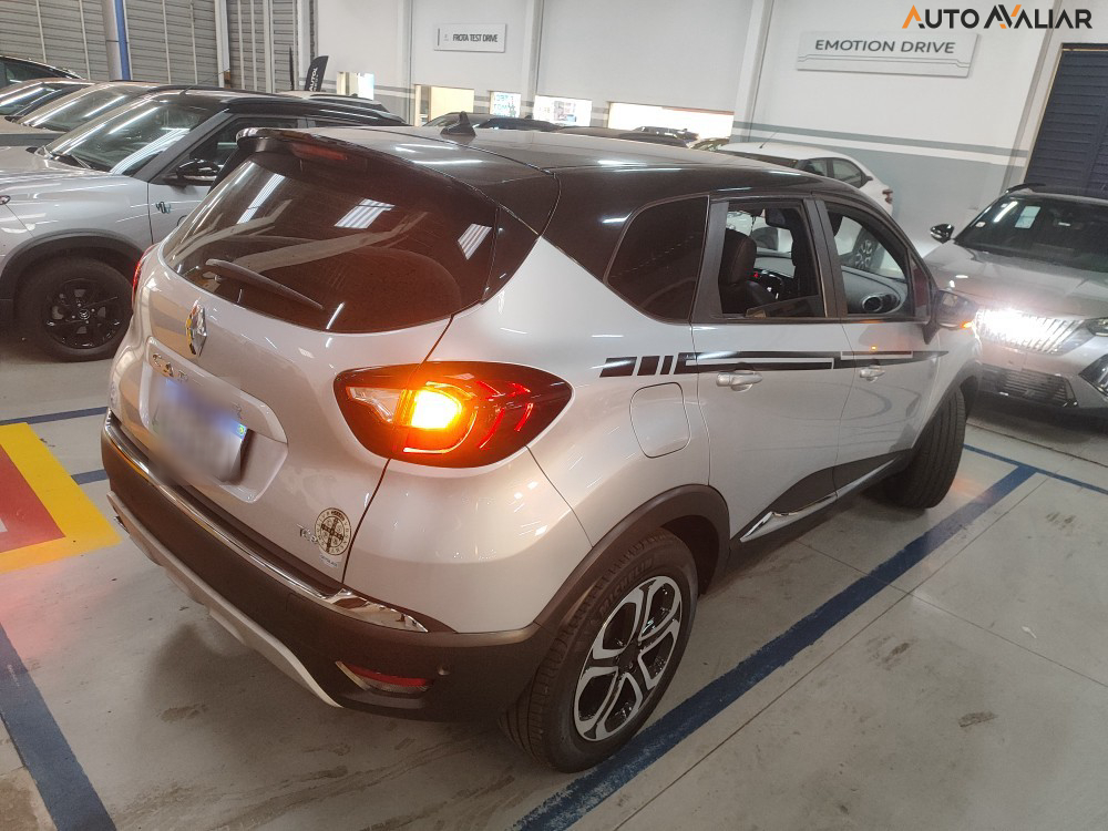 RENAULT CAPTUR 1.3 TCE FLEX ICONIC X-TRONIC