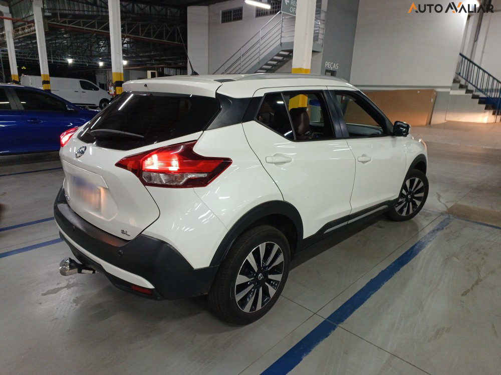NISSAN KICKS 1.6 16V FLEXSTART SL 4P XTRONIC