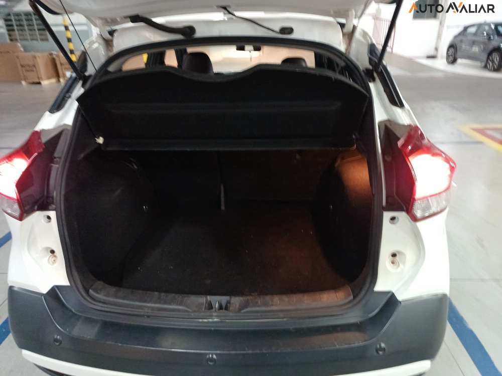 NISSAN KICKS 1.6 16V FLEXSTART SL 4P XTRONIC