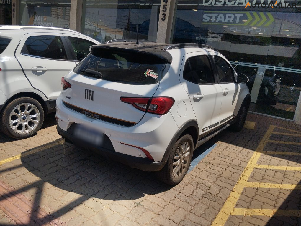 FIAT ARGO 1.3 FIREFLY FLEX TREKKING MANUAL