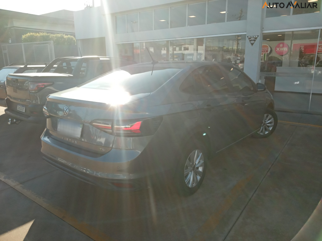 VOLKSWAGEN VIRTUS 1.0 170 TSI AUTOMÁTICO