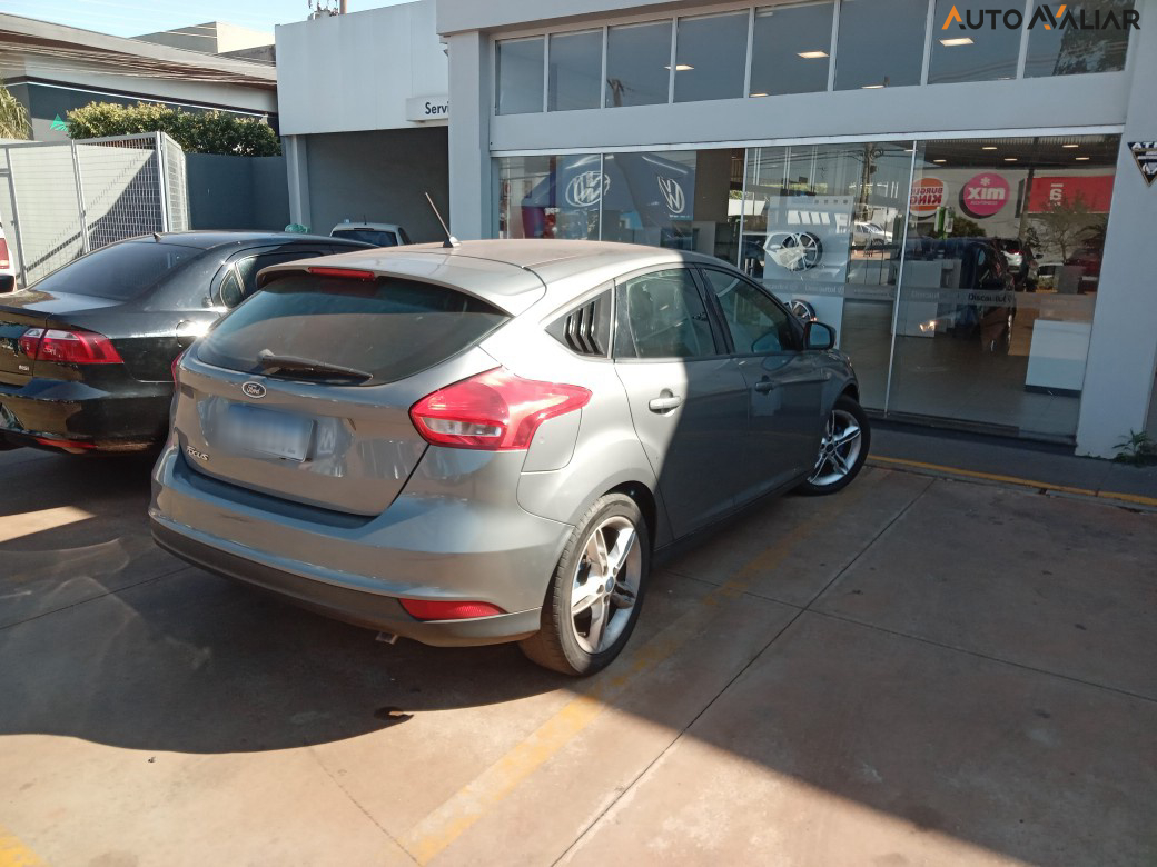 FORD FOCUS 1.6 SE PLUS 16V FLEX 4P MANUAL