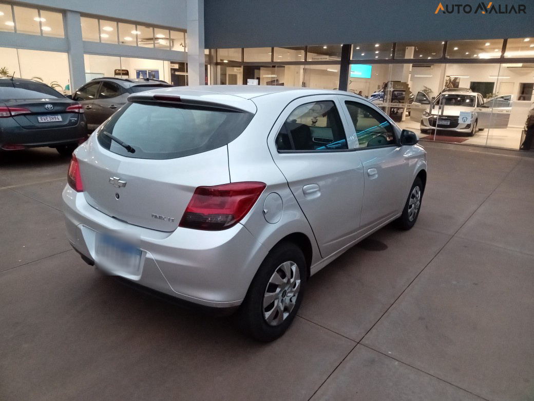 CHEVROLET ONIX 1.0 MPFI LT 8V FLEX 4P MANUAL