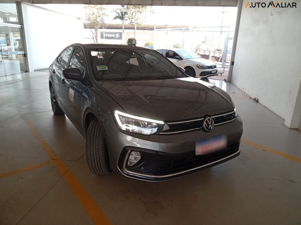 VOLKSWAGEN VIRTUS 1.0 200 TSI HIGHLINE AUTOMÁTICO