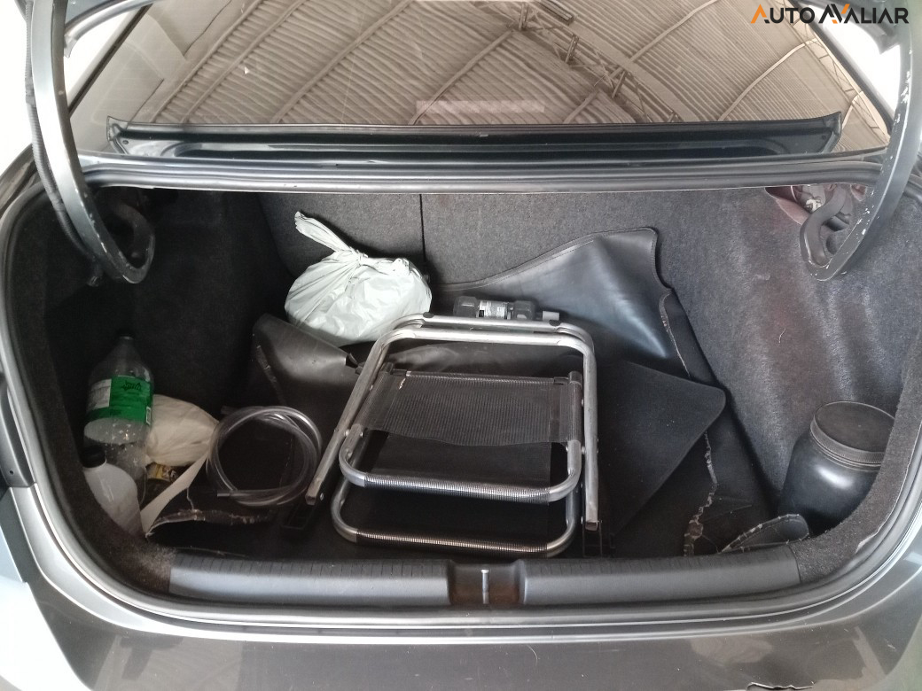 VOLKSWAGEN VIRTUS 1.0 200 TSI HIGHLINE AUTOMÁTICO