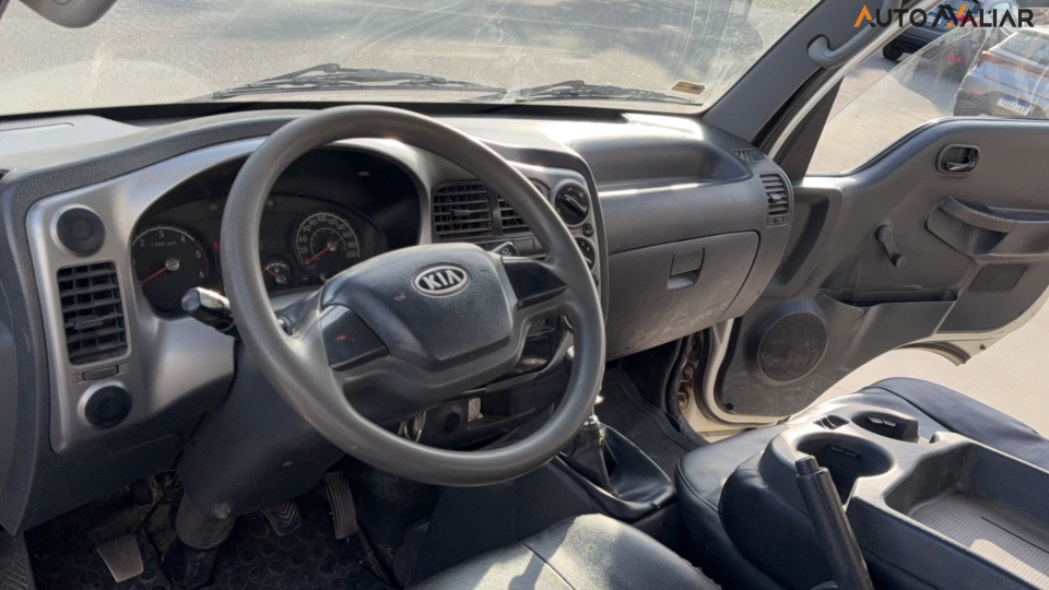 KIA BONGO 2.5 K-2500 4X2 CS TURBO DIESEL 2P MANUAL
