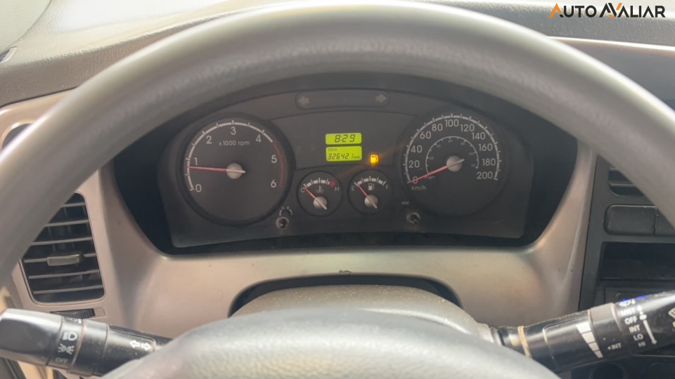 KIA BONGO 2.5 K-2500 4X2 CS TURBO DIESEL 2P MANUAL