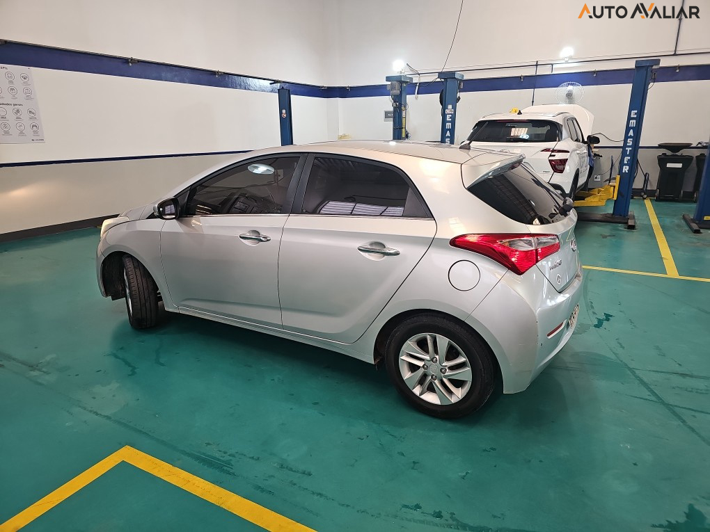 HYUNDAI HB20 1.6 PREMIUM 16V FLEX 4P AUTOMATICO