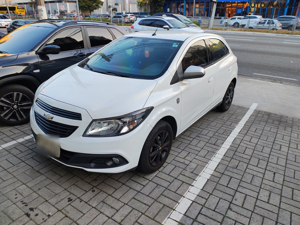 CHEVROLET ONIX 1.0 MPFI SELECAO 8V FLEX 4P MANUAL