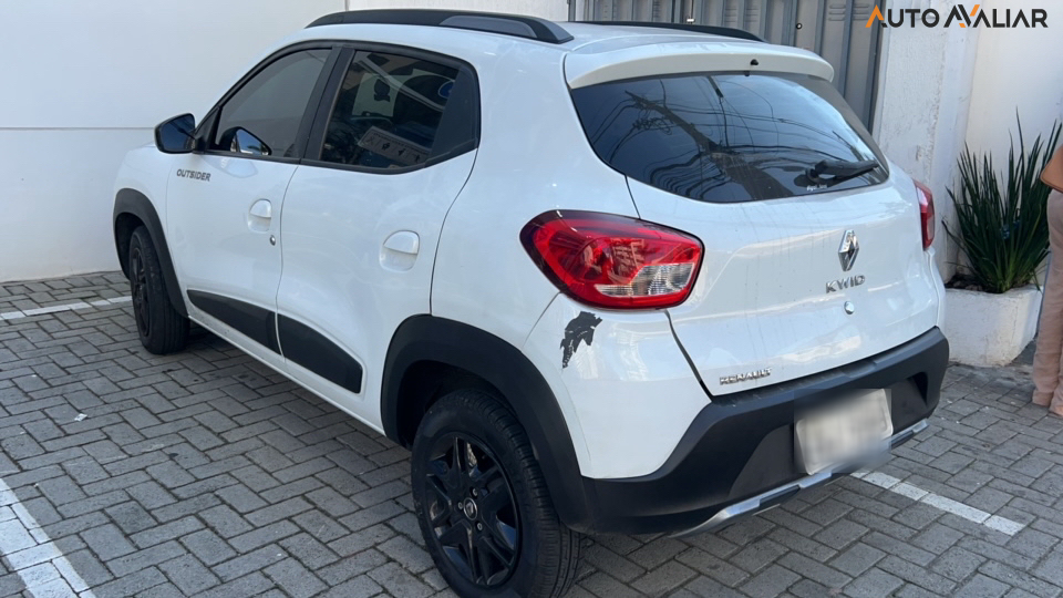 RENAULT KWID 1.0 12V SCE FLEX OUTSIDER MANUAL