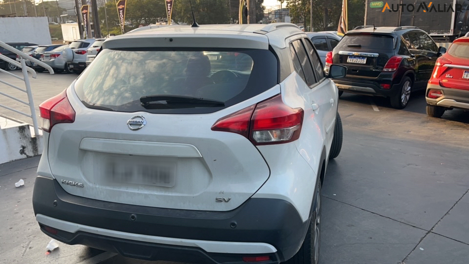 NISSAN KICKS 1.6 16V FLEXSTART SV 4P XTRONIC