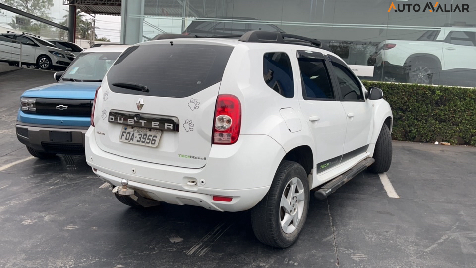 RENAULT DUSTER 2.0 DYNAMIQUE 4X2 16V FLEX 4P AUTOMATICO