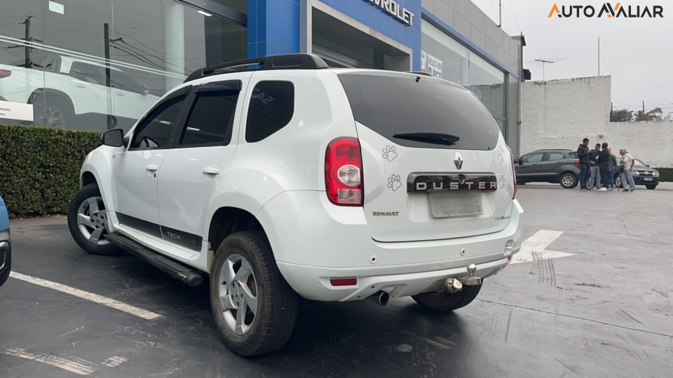 RENAULT DUSTER 2.0 DYNAMIQUE 4X2 16V FLEX 4P AUTOMATICO