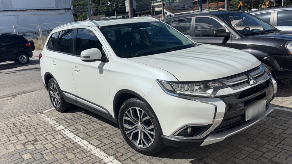 MITSUBISHI OUTLANDER 2.0 COMFORT 16V GASOLINA 4P AUTOMATICO