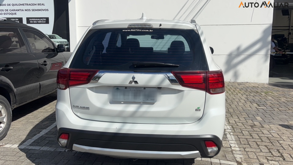 MITSUBISHI OUTLANDER 2.0 COMFORT 16V GASOLINA 4P AUTOMATICO