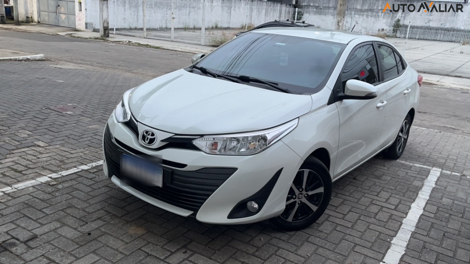 TOYOTA YARIS 1.5 16V FLEX SEDAN XS MULTIDRIVE