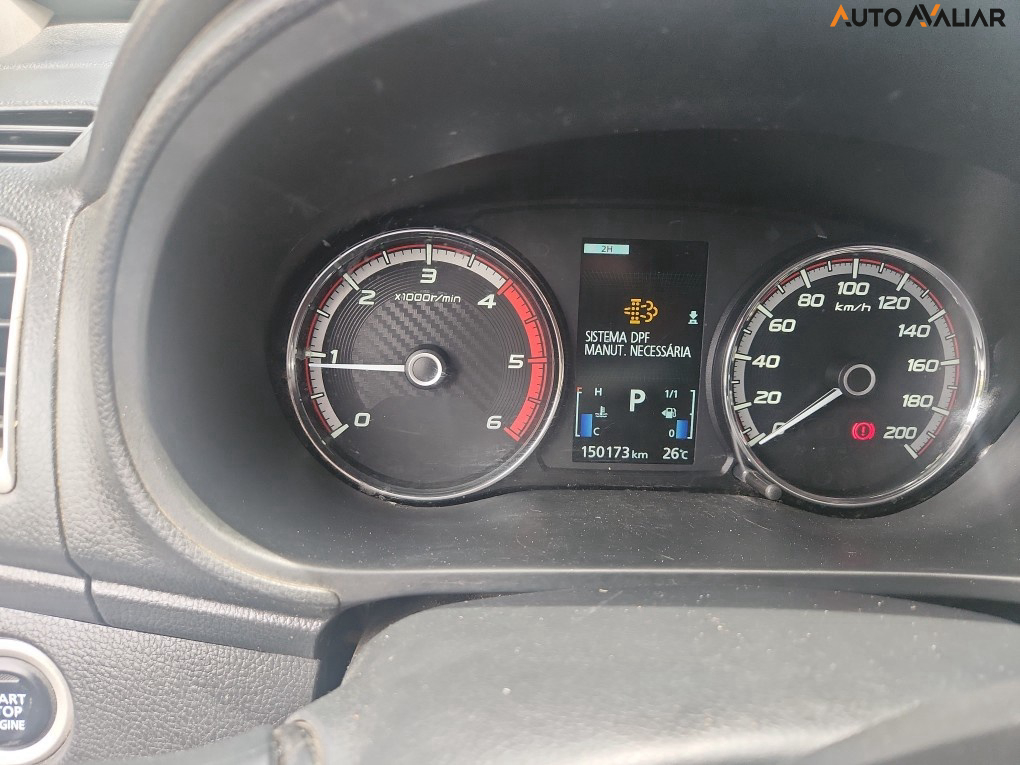 MITSUBISHI L200 TRITON  2.4 16V TURBO DIESEL SPORT HPE-S CD 4P 4X4 AUTOM&Aacute;TICO