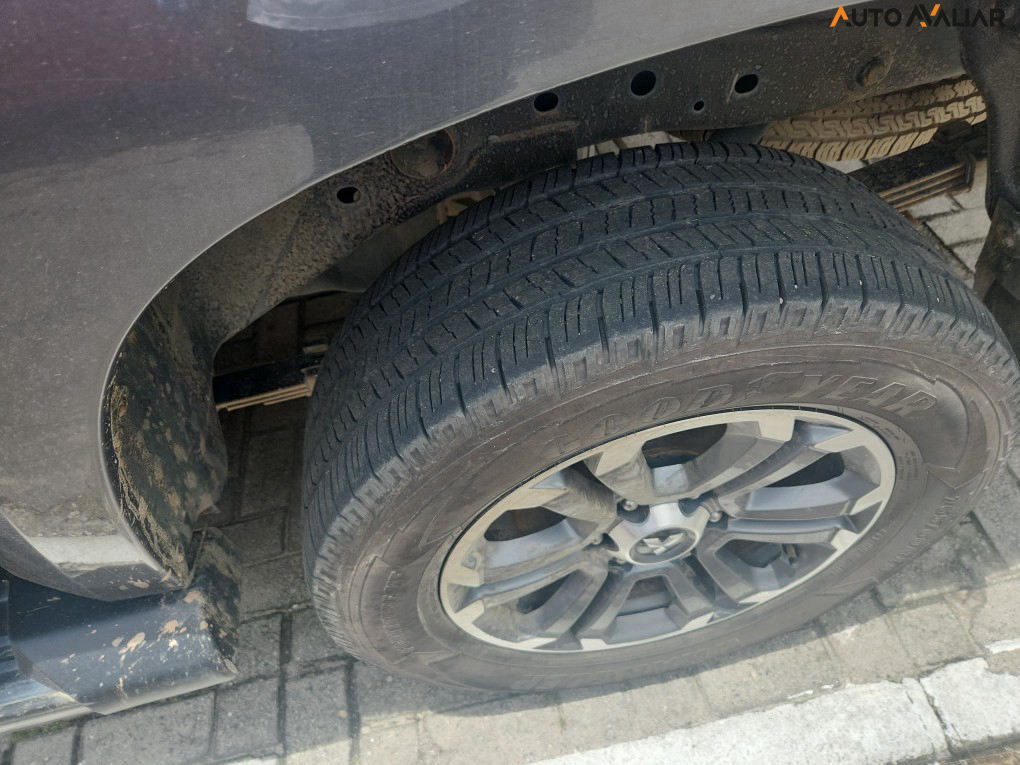 MITSUBISHI L200 TRITON  2.4 16V TURBO DIESEL SPORT HPE-S CD 4P 4X4 AUTOM&Aacute;TICO